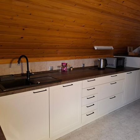 Apartma Cvrsta Trojka Йесенице Екстериор снимка