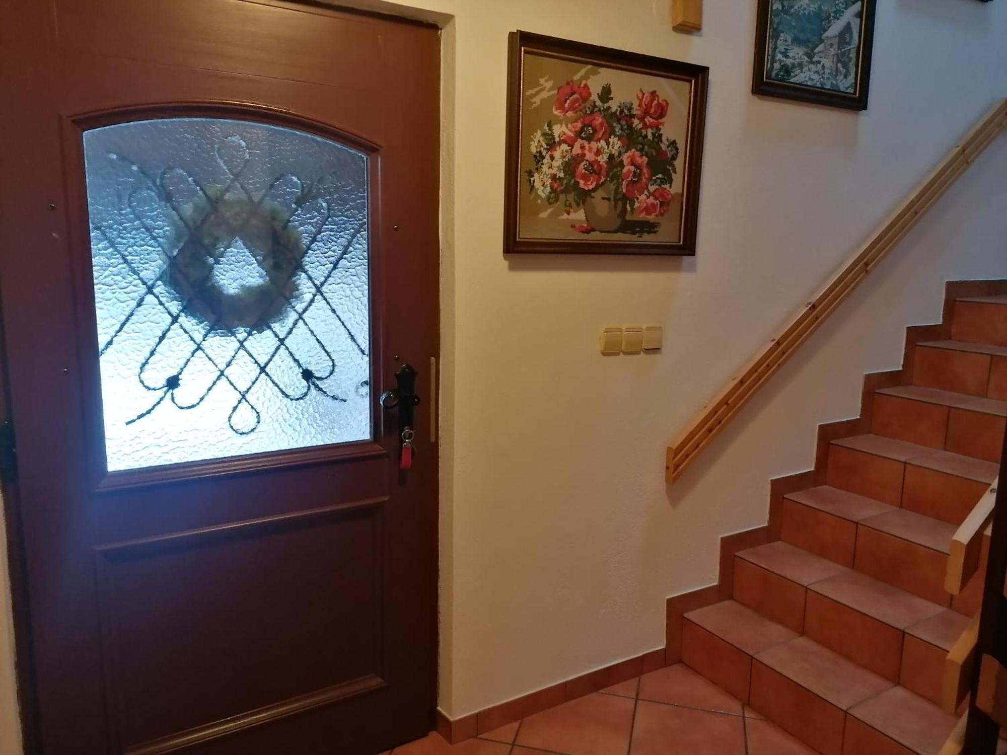 Apartma Cvrsta Trojka Йесенице Екстериор снимка