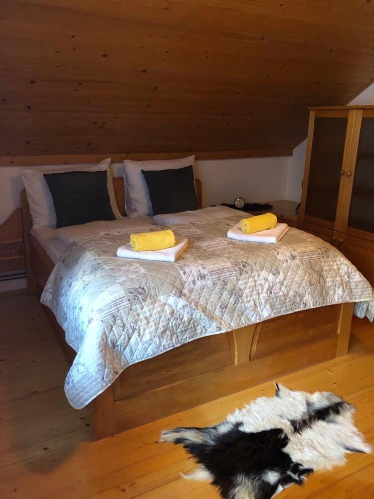 Apartma Cvrsta Trojka Йесенице Екстериор снимка