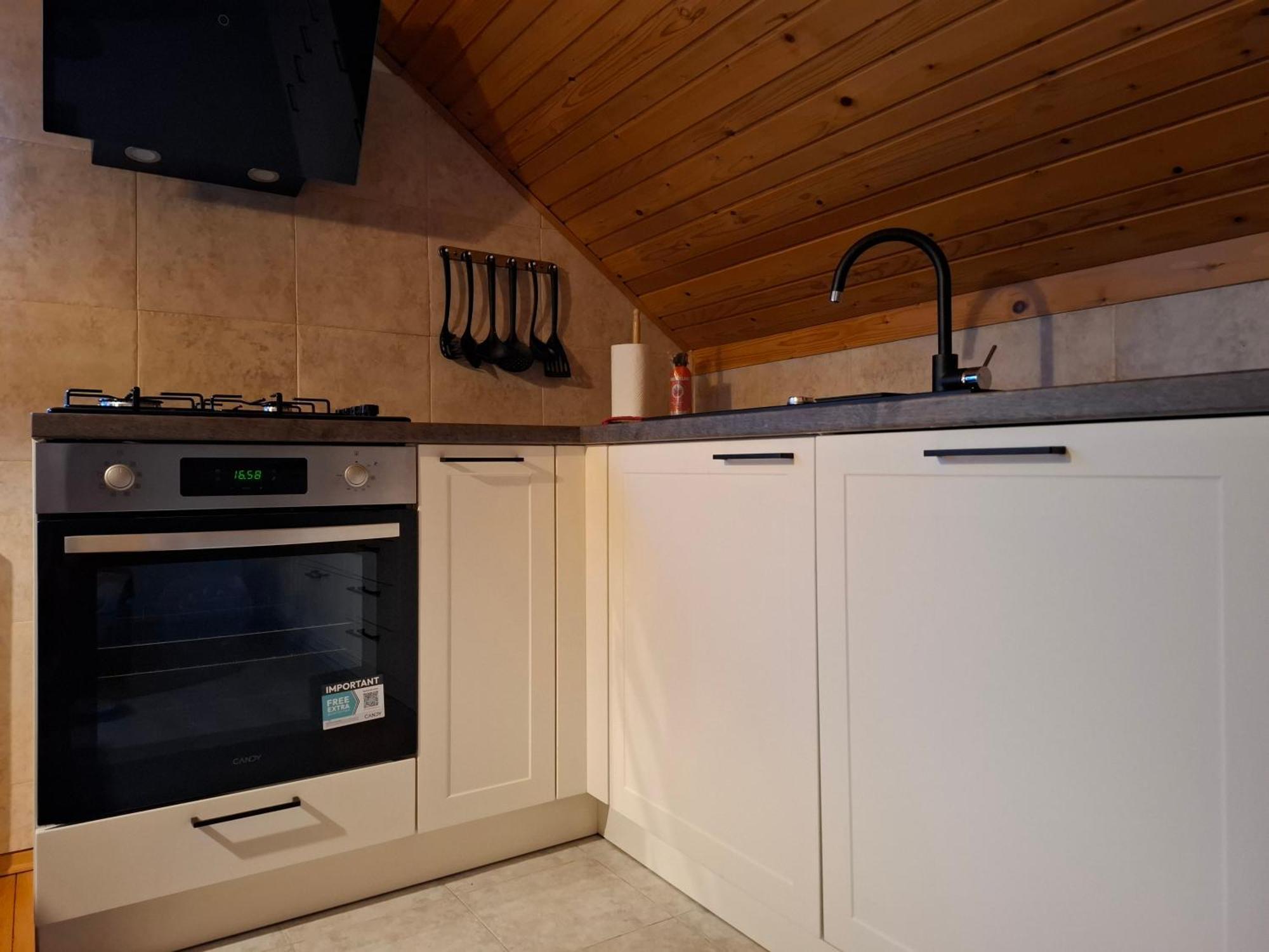 Apartma Cvrsta Trojka Йесенице Екстериор снимка
